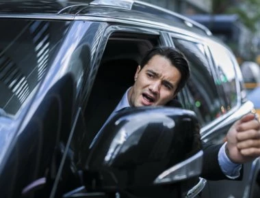 ΗΠΑ: Παρεξήγηση μεταξύ οδηγών κατέληξε σε καταστροφή και των δύο οχημάτων